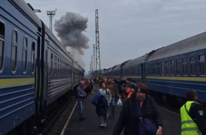 Через атаку Росії загорілися АЗС та вантажівки біля кордону з Польщею