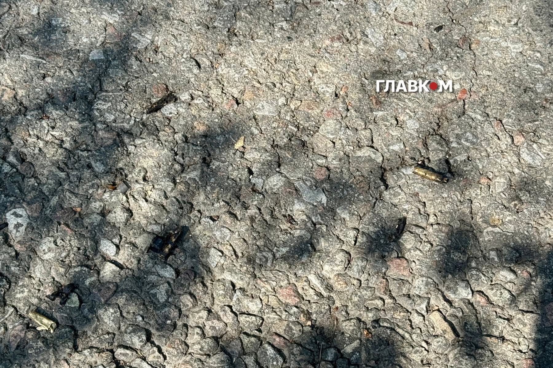 Тисячі гільз валяються під ногами на дорогах Мили 