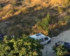 У Севастополі підірвано машину з офіцером РФ: силовики оточили район (фото)