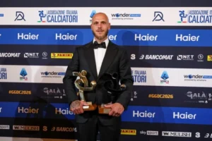 Лідер «Інтера» та тренер «Комо» забрали головні призи сезону чемпіонату Італії