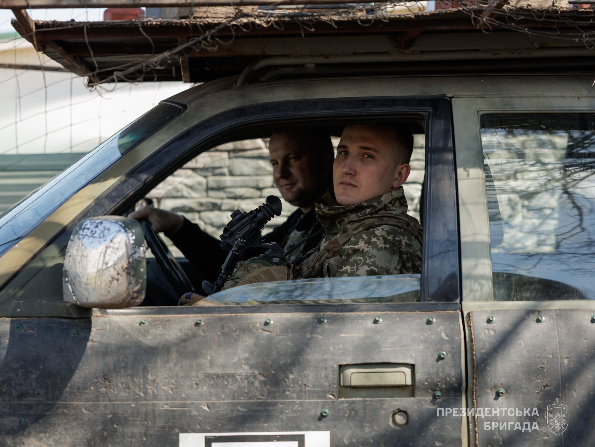 Командири зрозуміли, що бійці в полоні, за дивними відповідями по радіозв’язку. Історія дивовижного порятунку на фронті фото 1