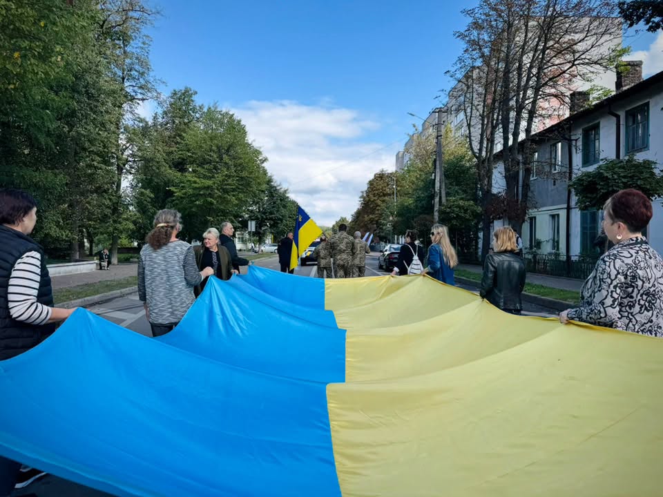 Траурна процесія рухається вулицями Костополя