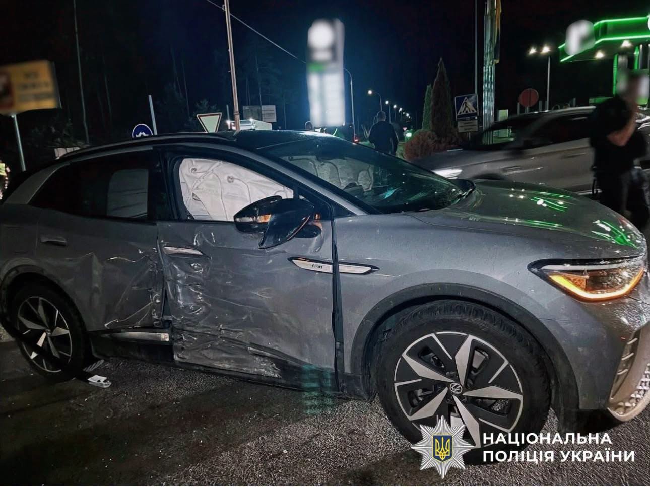 Пошкоджений автомобіль Volkswagen, у якому під час зіткнення спрацювали подушки безпеки