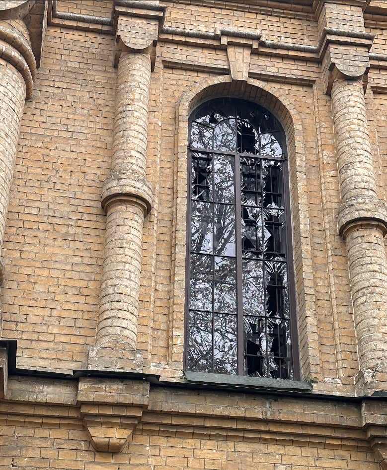 Балістичний удар по Києву: пошкоджено храм, збудований у 1906 році (фото) фото 1