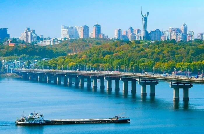 Рух мостом Патона у Києві буде обмежено до 7 вересня (схема)