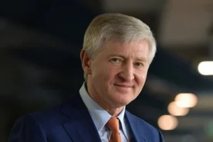 Рінату Ахметову – 60: як війна змінила статки та статус найбагатшого українця