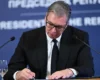 Президент Сербії подав у відставку