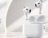 Apple представила AirPods 5: навушники перекладають розмови в реальному часі