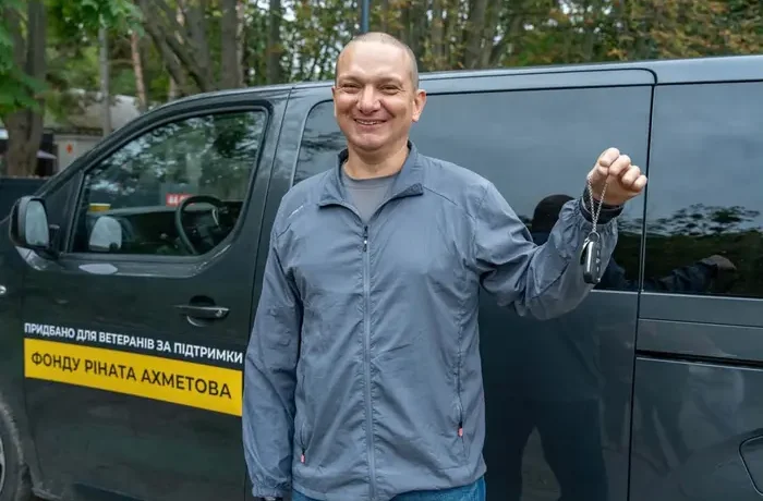 Рінат Ахметов підтримав інклюзивний проєкт ветерана Вадима Свириденка (фото)