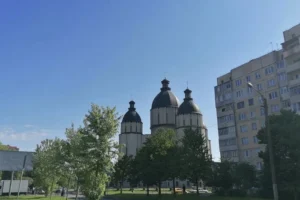 У Львові чоловік напав на священника під час богослужіння