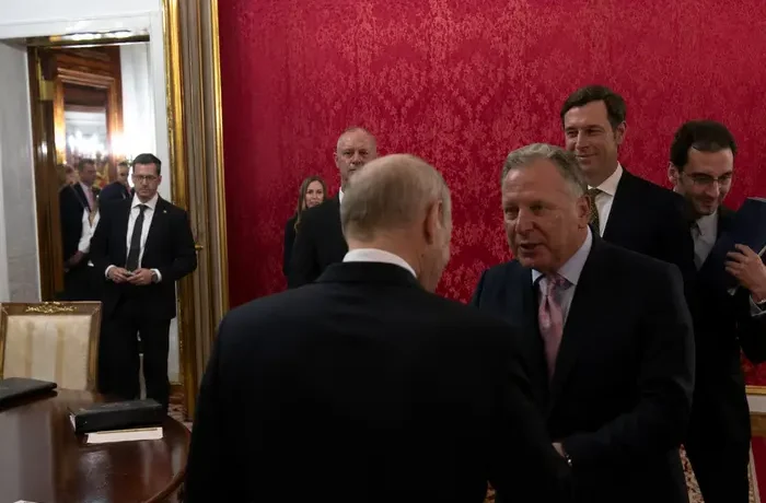 Путін розпочав зустріч зі спецпредставниками Трампа в Кремлі