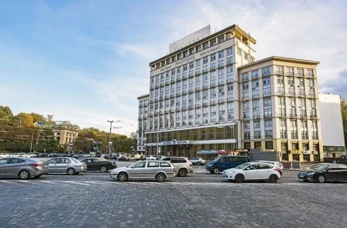 Рух транспорту Європейською площею в Києві буде обмежено до 6 вересня (схема)
