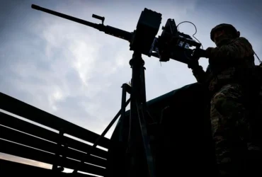 У Києві пролунали вибухи, на столицю заходять нові безпілотники