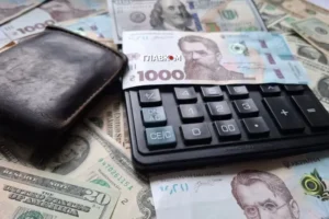 Долар, євро та злотий подорожчали: курс валют на 4 вересня 2026