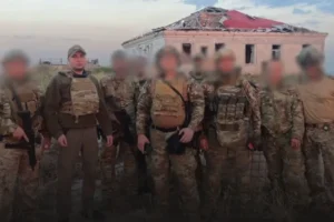 Як працює ГУР по всій планеті: Буданов виклав унікальні фото з особистого архіву