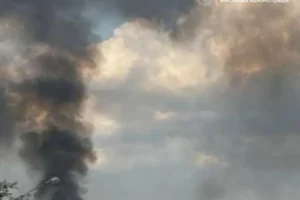 Окупанти вдарили дроном по багатоповерхівці в Запоріжжі – ЗМІ