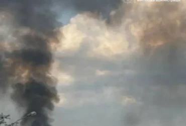 Окупанти вдарили дроном по багатоповерхівці в Запоріжжі – ЗМІ