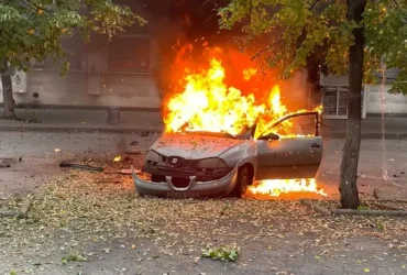 Окупанти атакували дроном авто іноземних журналістів у Слов’янську (фото)