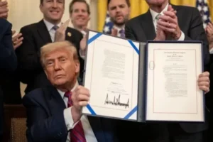 Трамп погодився підписати «пекельні санкції» проти Росії – конгресмен