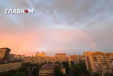 У небі над Києвом після вибухів і дощу з’явилася веселка