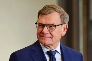Глава МЗС Німеччини закликав українських чоловіків повернутися на батьківщину
