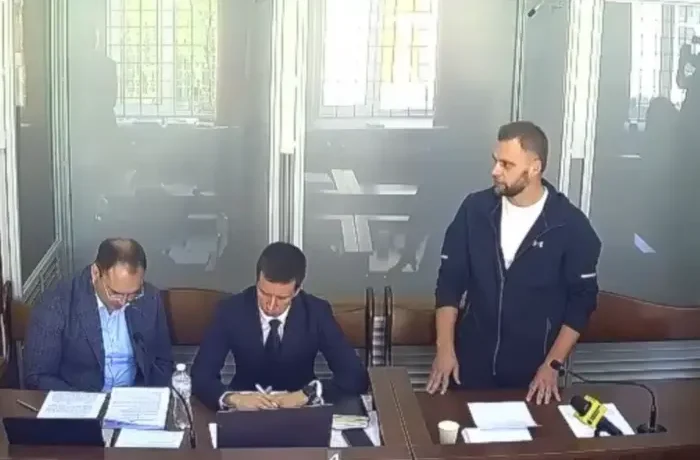 Кропива під час суду заявив, що «все життя боровся зі злом», і прокоментував записи НАБУ