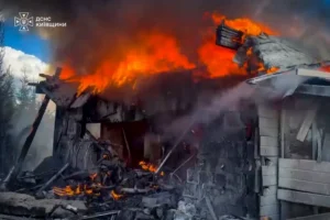 Ворог завдав ударів по двох районах Київщини, є постраждалі (фото)