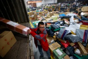 922 посилки з Китаю на одну людину за рік. Чи нормально це?