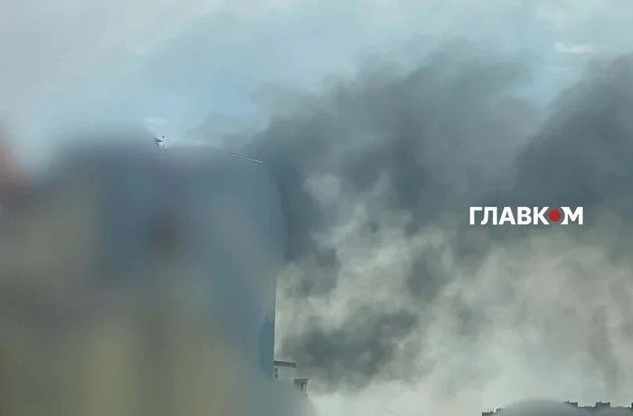 В Оболонському районі Києва дрон РФ впав на територію нежитлової забудови (відео)
