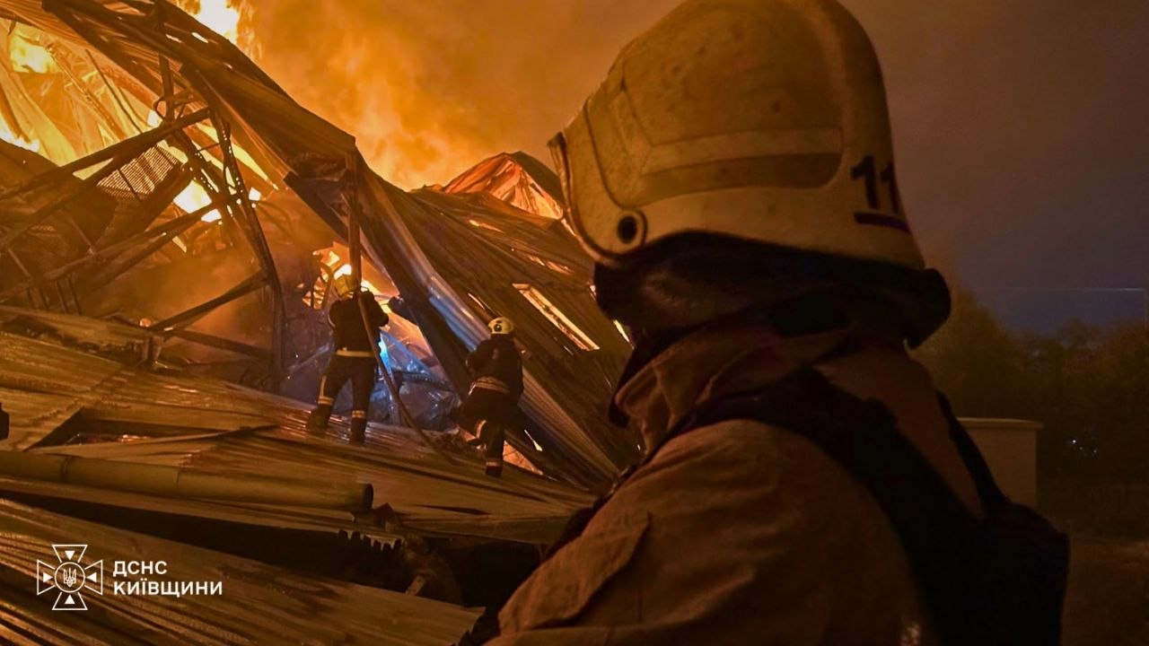 Пожежі спалахнули у чотирьох районах Київщини: постраждала людина фото 2
