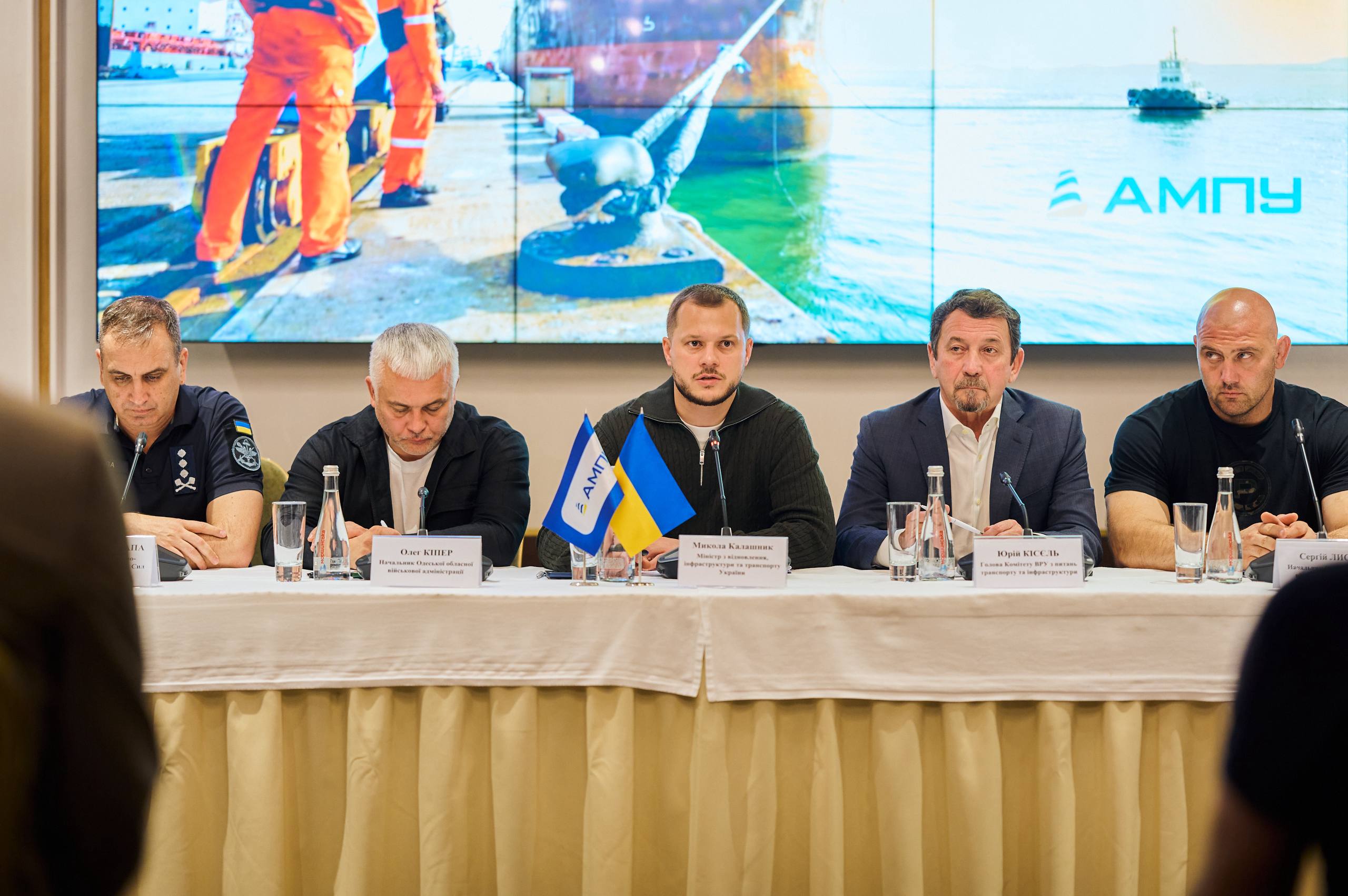 Робота портів Великої Одеси різко скоротилася: названо масштаб фото 1