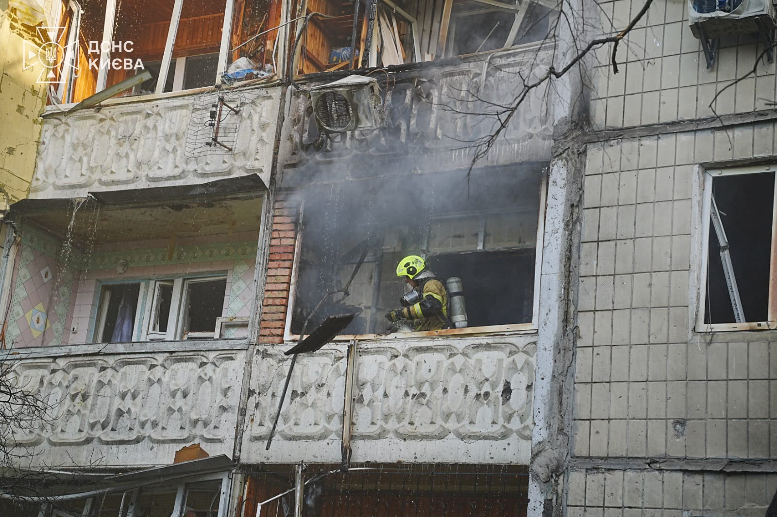 У Києві зросла кількість поранених через російську атаку фото 1