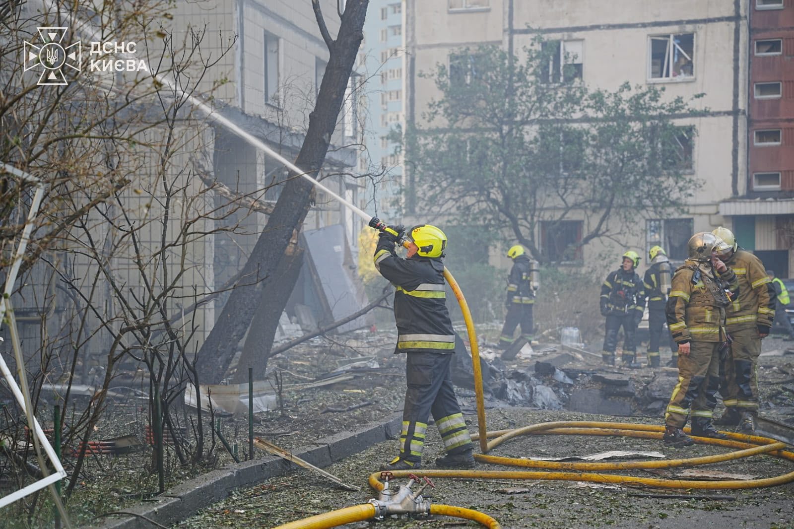 У Києві зросла кількість поранених через російську атаку фото 2