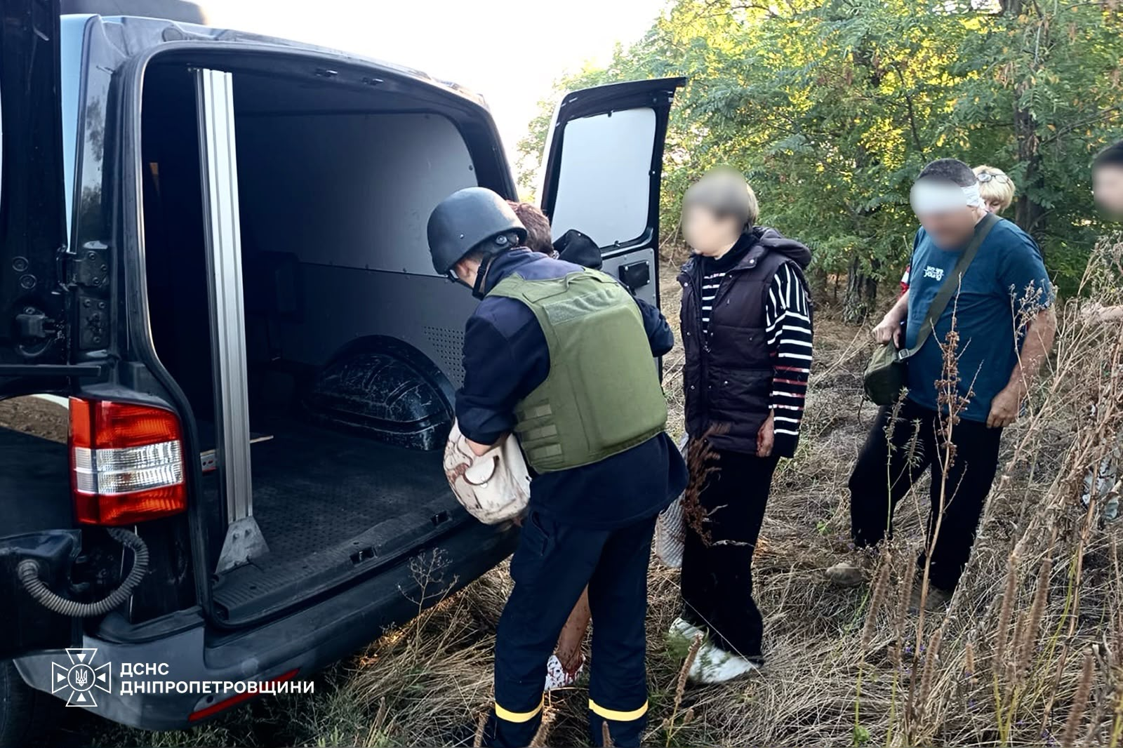 Смертельний удар по рейсовому автобусу на Нікопольщині: рятувальники показали наслідки фото 2