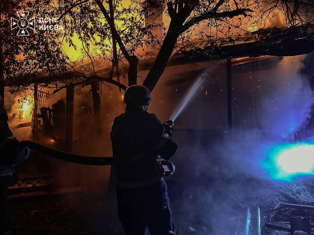 Нічна атака на столицю: постраждало четверо людей (фото) фото 1