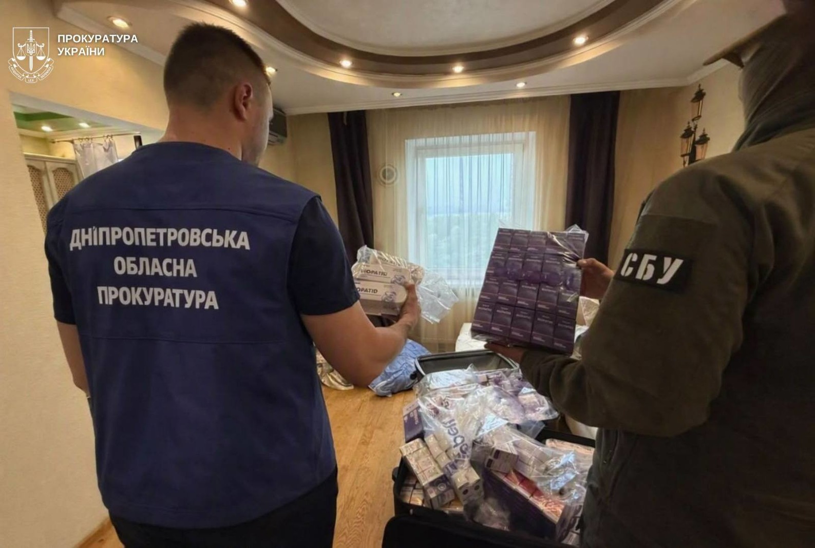 Правоохоронці виявили значні запаси препаратів під час обшуків