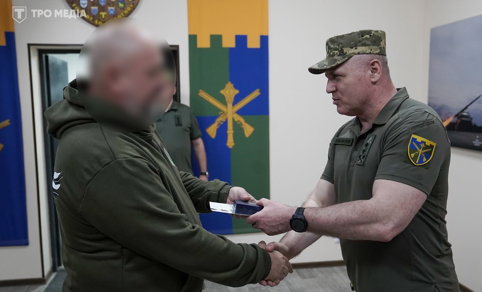 Командувач Сил ТРО привітав воїнів-розвідників із професійним святом та вручив нагороди фото 3
