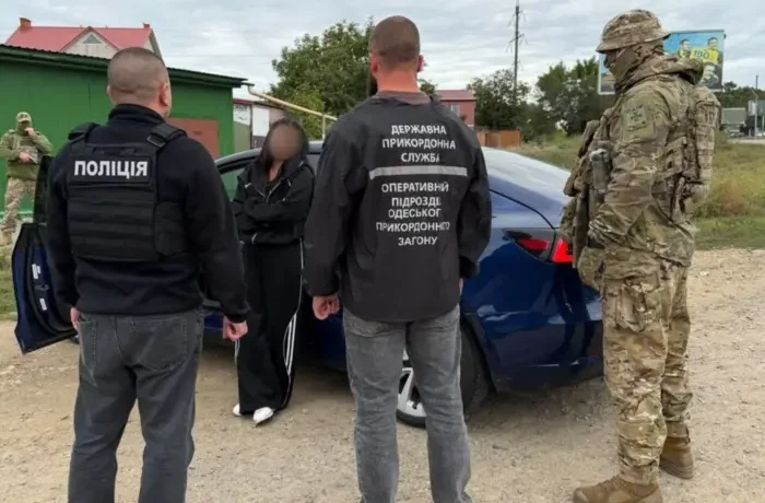 Виїзд за кордон за $8500: в Одесі викрили схему з інвалідністю