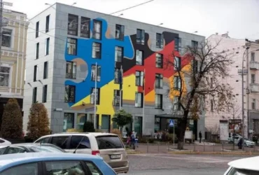 Німецькі дипломати відмовилися залишати Київ після погроз Росії