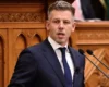 Прем’єра Угорщини допитала прокуратура через підозру у крадіжці телефону