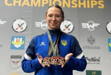 Івженко принесла Україні першу медаль Чемпіонату світу з важкої атлетики