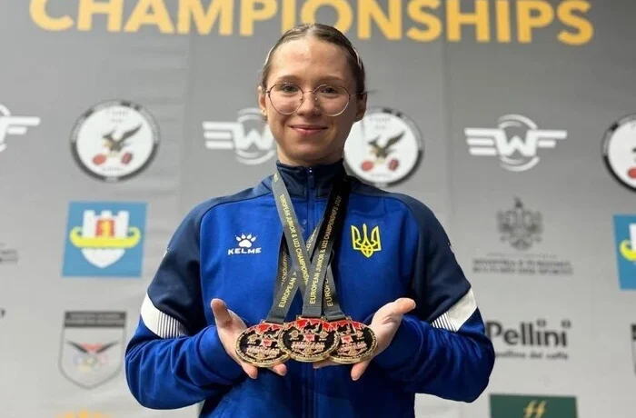 Івженко принесла Україні першу медаль Чемпіонату світу з важкої атлетики
