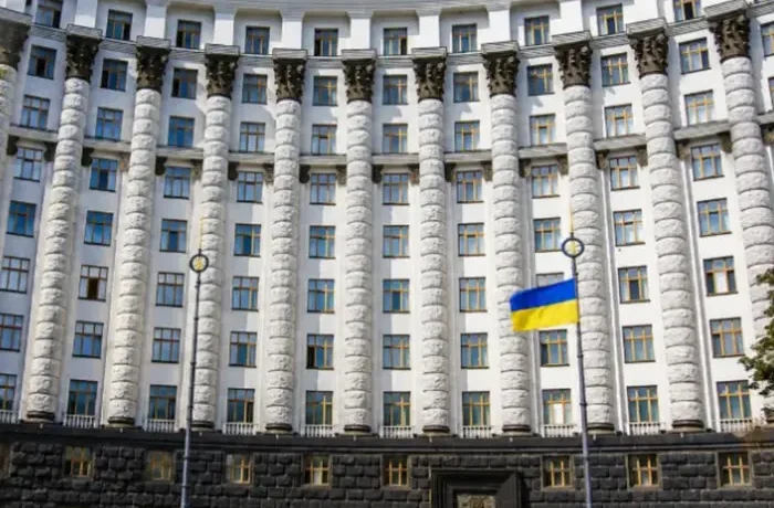 Кабмін спростив оренду держмайна для датацентрів та операторів зв’язку