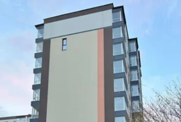 Одне вікно на всю стіну. Мережа обговорює фасад багатоповерхівки у Хмельницькому