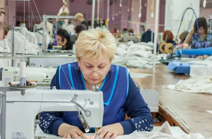 Скільки заробляє швачка у Києві: несподівані цифри
