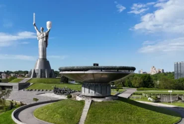 Новий посол Ізраїлю відвідав Музей Другої світової війни в Києві і похвалив українців