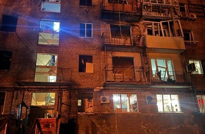 Росія вдарила по житловому будинку у Запоріжжі