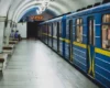 «Червона» лінія метро відновила рух між кінцевими станціями