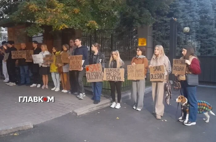 Кияни звернулися до Папи Римського через блокаду Олешок. Фоторепортаж