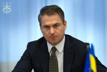 Нова дружина і хата у Козині за 23 млн грн: що показав у декларації генпрокурор-утікач Кравченко